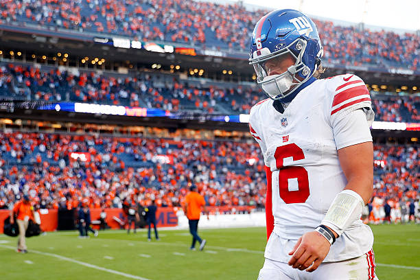 The young Giants quarterback is transforming his body and building team chemistry after a concussion-hit 2025 season left him determined to come back stronger.
