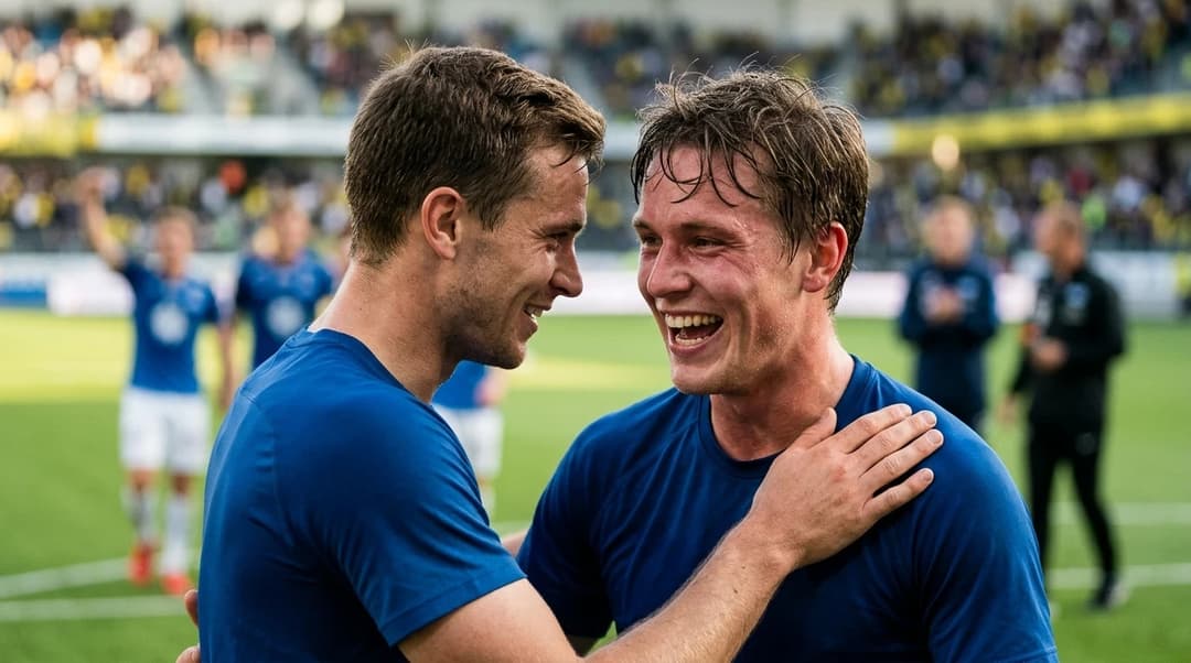 Sander Kilen feirer tett sammen med en lagkamerat etter Moldes seier mot Start.